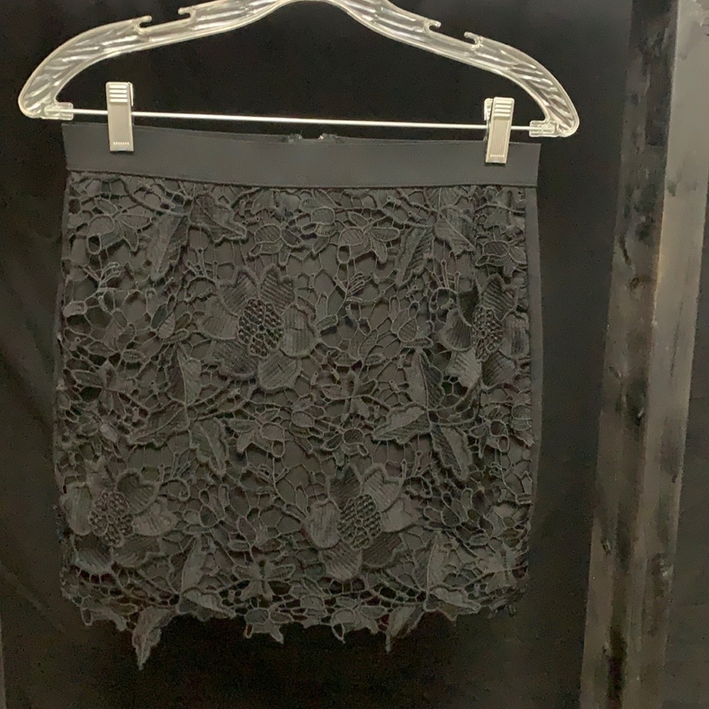 AMERICAN Eagle • black skirt with lace overlay